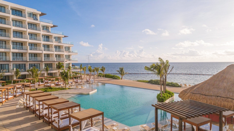 Infinity pool at Sensira Resort Spa Riviera Maya