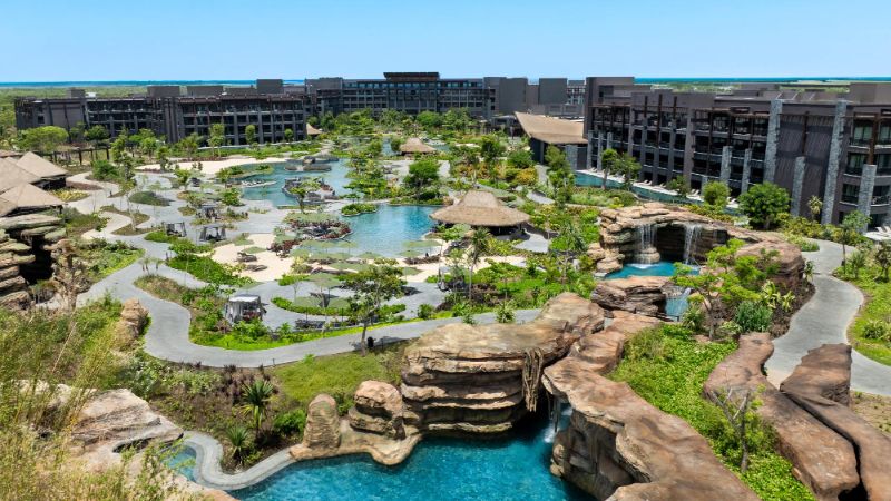 Cénote de la piscine aérienne de Lopesan Splash Cove