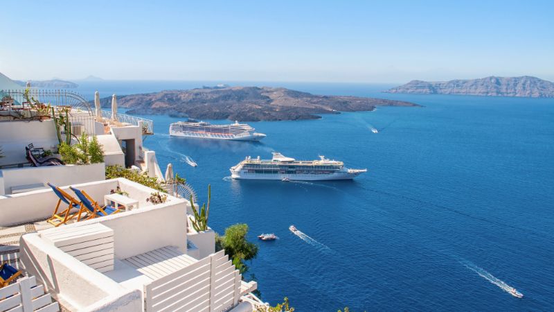 Vue sur la mer et les navires