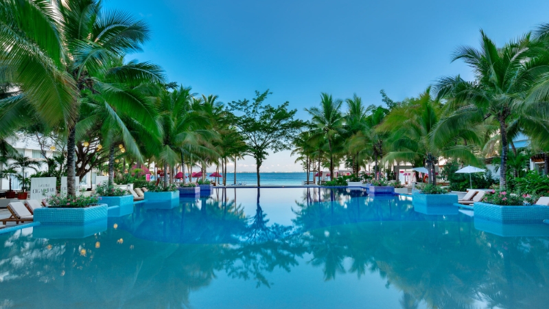The Sens Cancun Pool