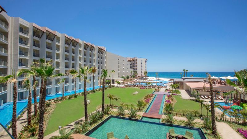 Krystal Grand Cancun Resort
