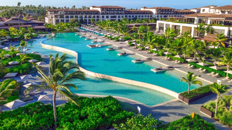 Vue aérienne de la piscine Lopesan Costa Bavaro