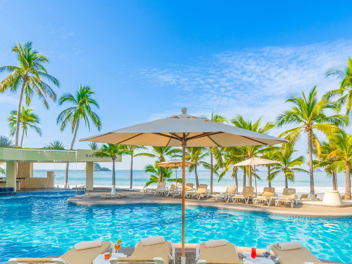 Barcelo Ixtapa, photo 2 of 18