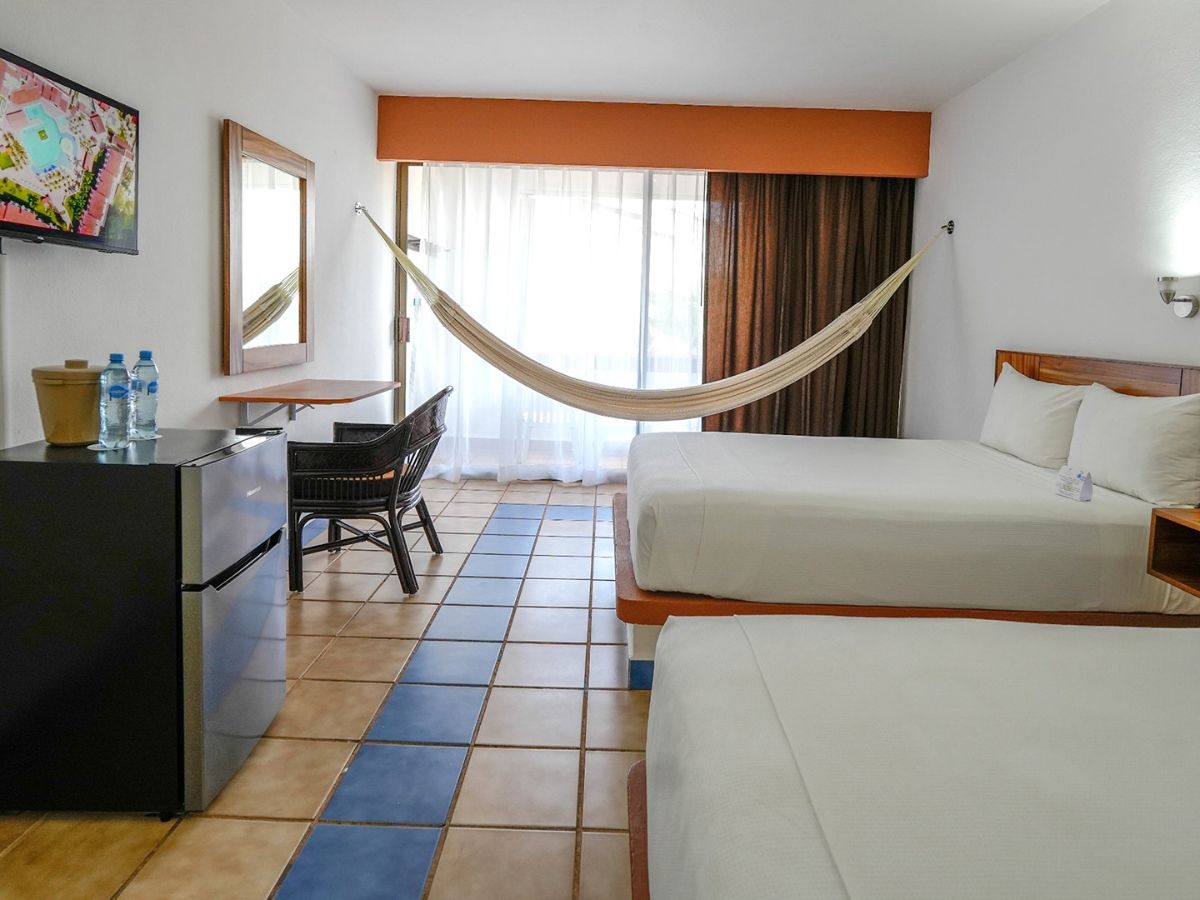 Cozumel Hotel & Resort, photo 3 of 17