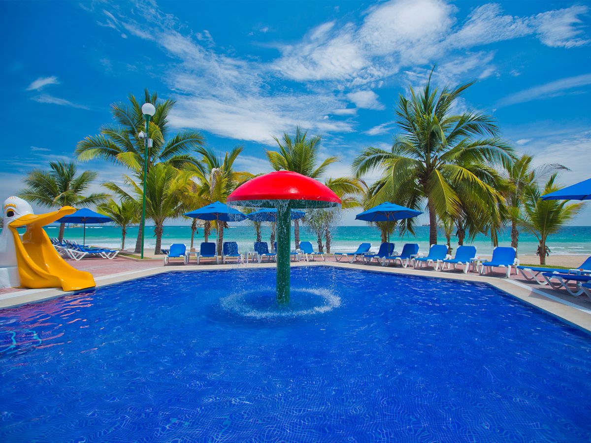 Barcelo Ixtapa, photo 4 of 18