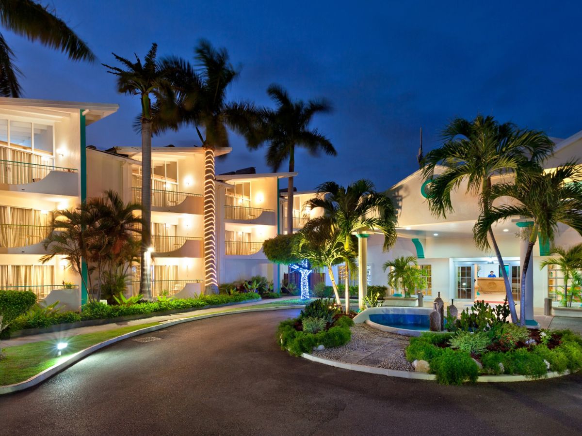 Blue Horizon Hotel, photo 5 of 13
