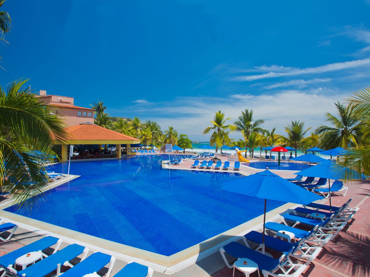 Barcelo Ixtapa, photo 3 of 18