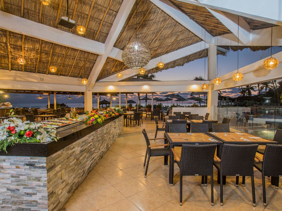 Krystal Ixtapa, photo 5 of 8