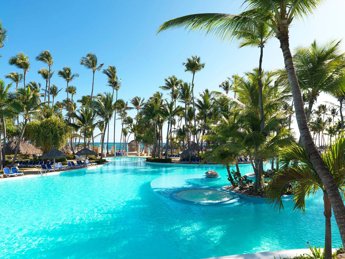 Piscine principale du Meliá Caribe Beach Resort à Punta Cana