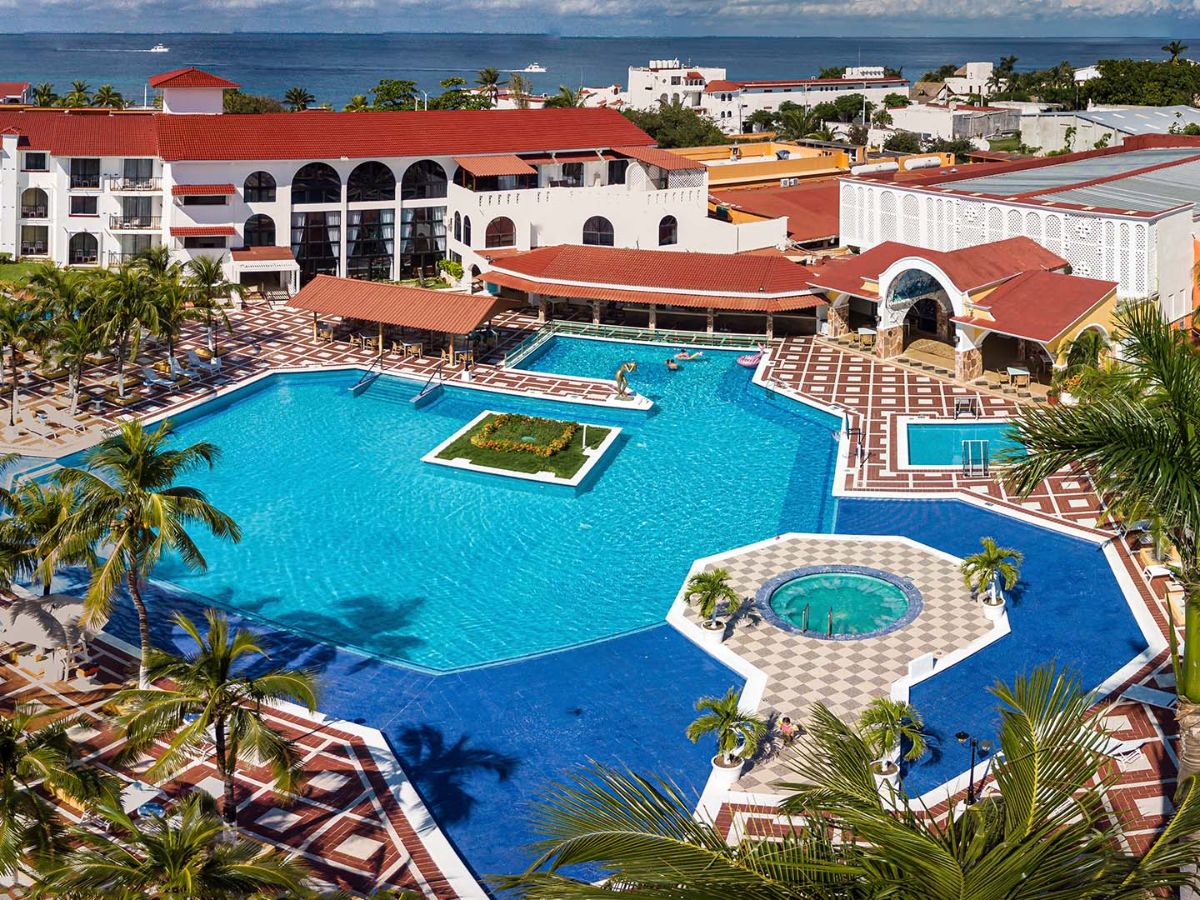 Cozumel Hotel & Resort, photo 5 of 17