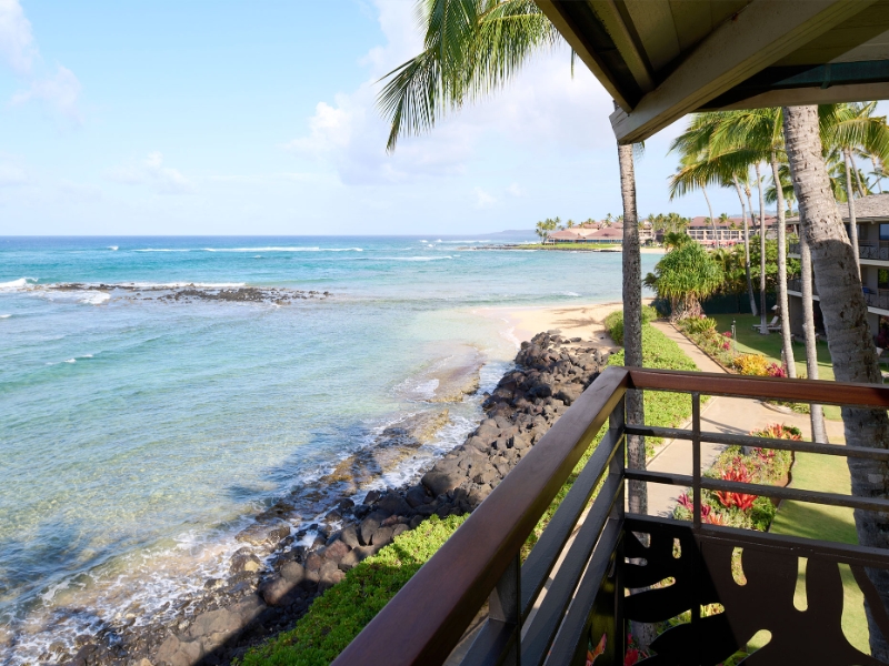 Lanai Ocean Front