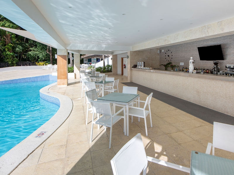 Pool Bar