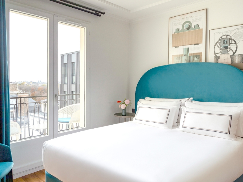 Singular Room with Balcony