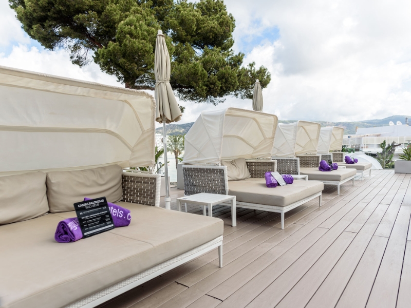 Bali beds