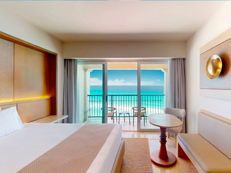 Premier Superior Ocean Front King