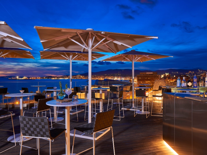 Terrace Bar