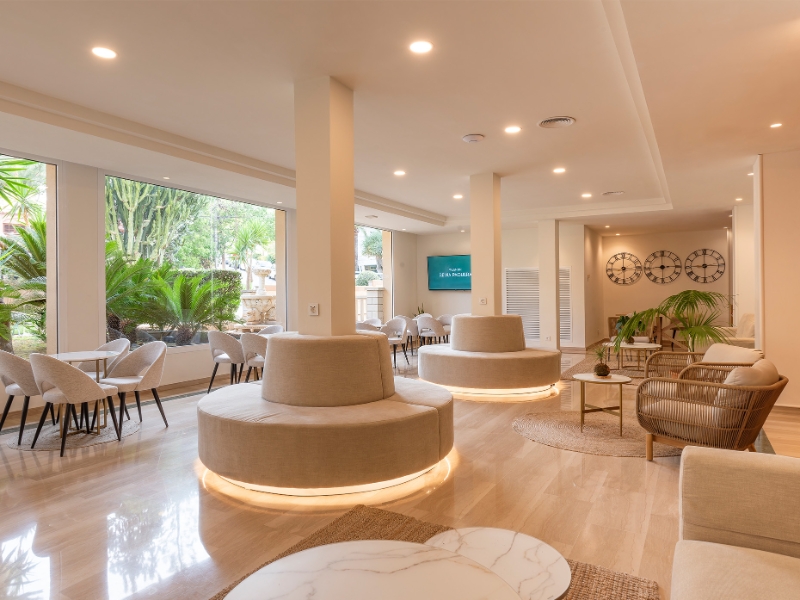 Hotel Lobby