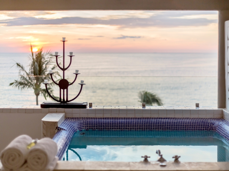 Honeymoon Suite