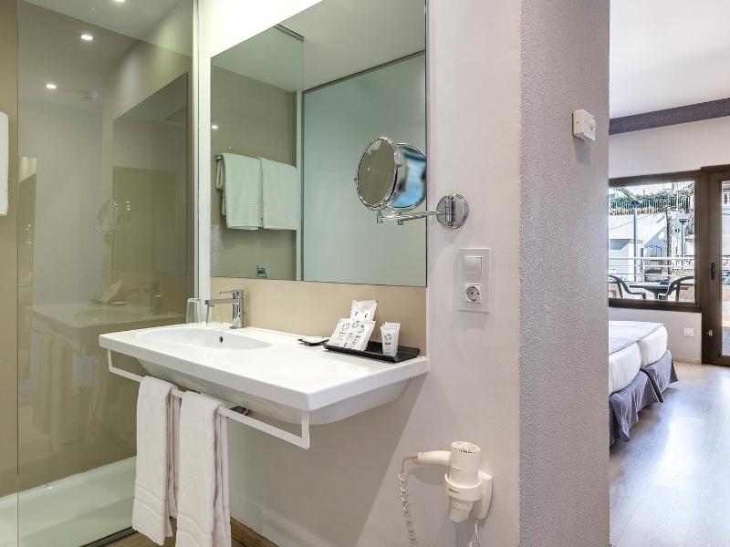 Double Side view Bathroom