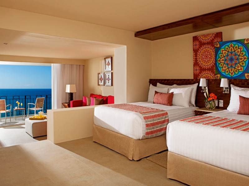 Deluxe Junior Suite Ocean Front Double
