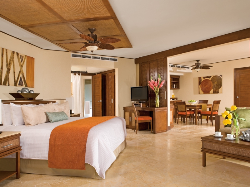 Preferred Club Ocean Front Master Suite