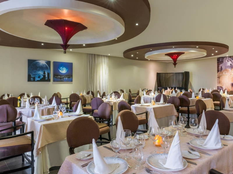 Blue Moon Restaurant