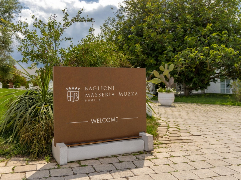 Entrance Sign