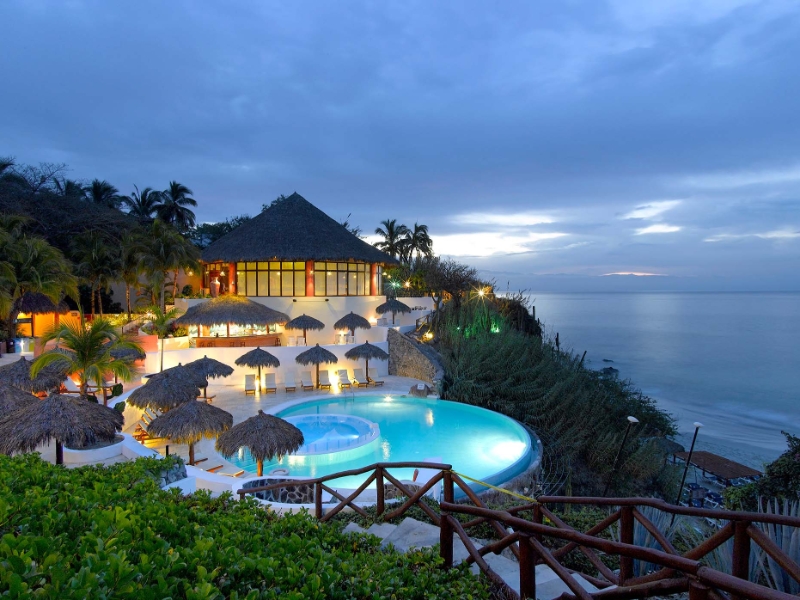Relaxing Pool