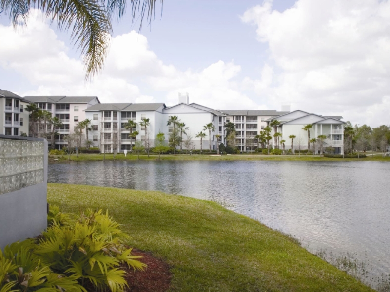 Exterior Lake