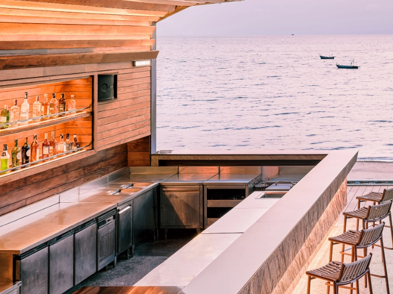 Beachside Bar