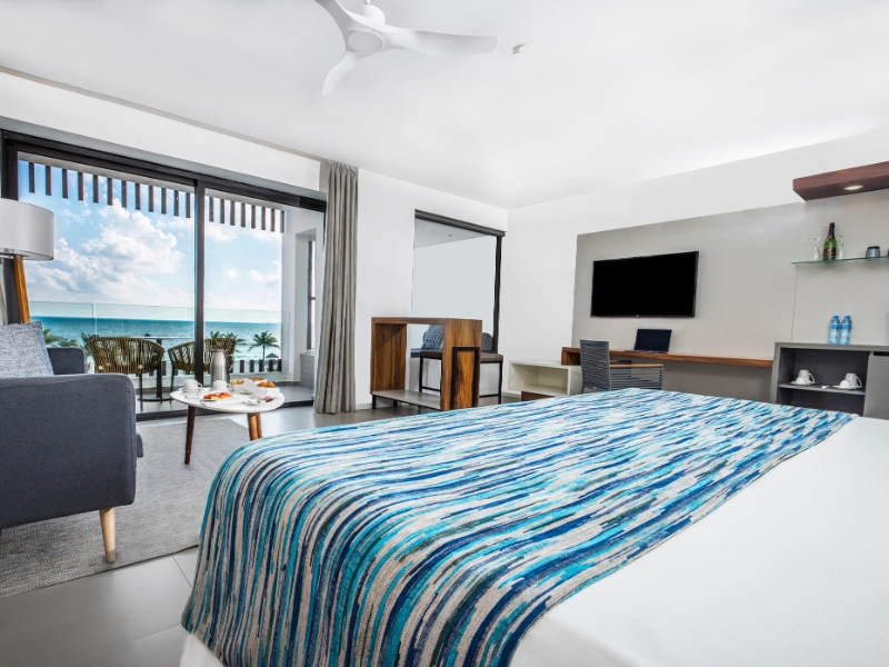 Junior Suite Ocean Front