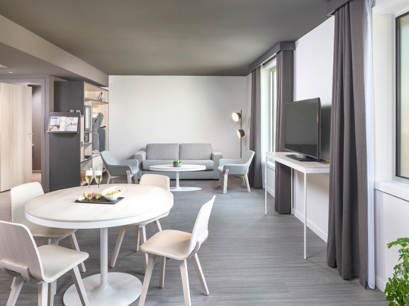 Lifestyle Suite Livingroom