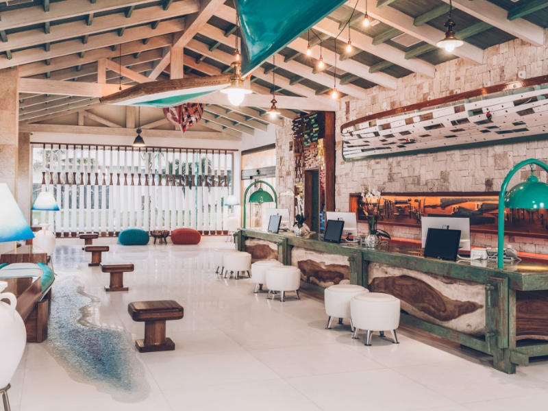 Inside Lobvy