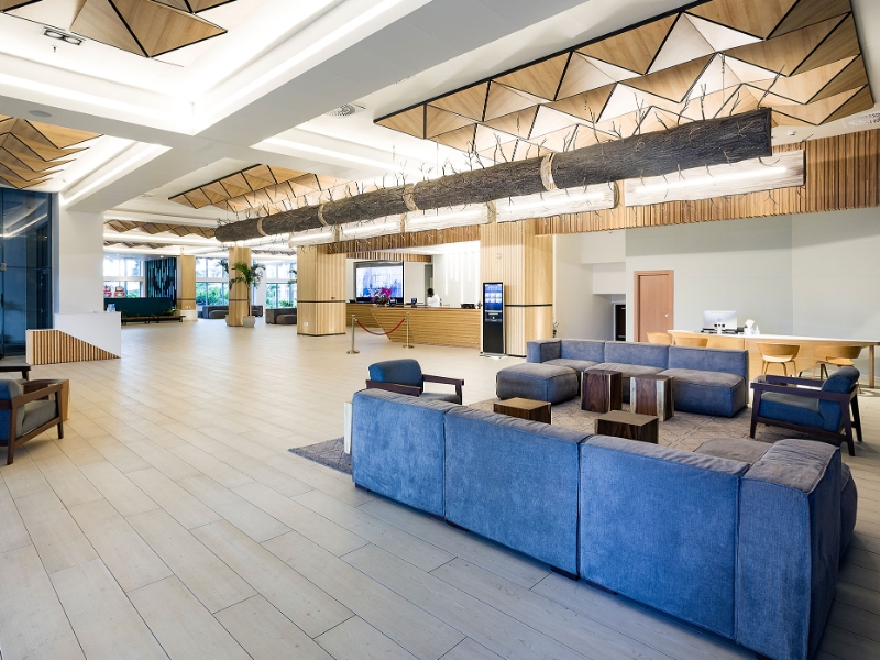 Lobby 04