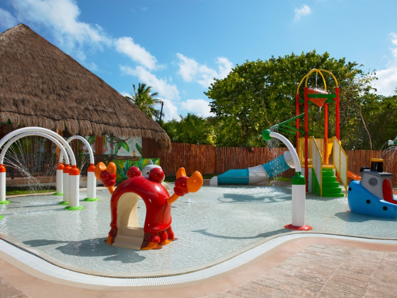 Explorers Club Splash Park