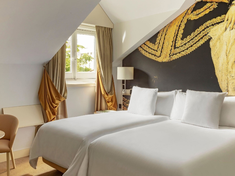 Garden view three bedroom suite redlevel extra bedroom