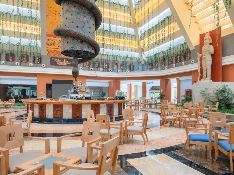 Kukulkan Lobby bar