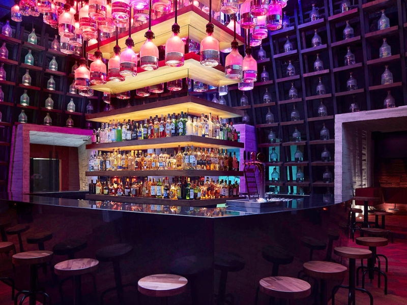 Bar