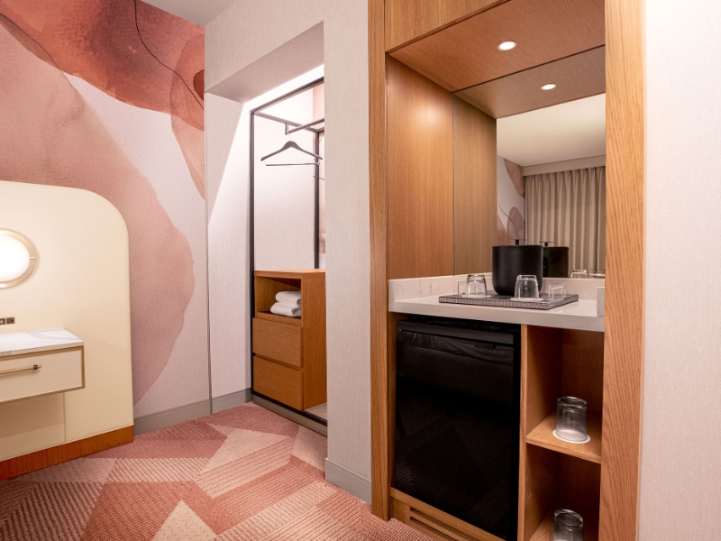 Room Detail
