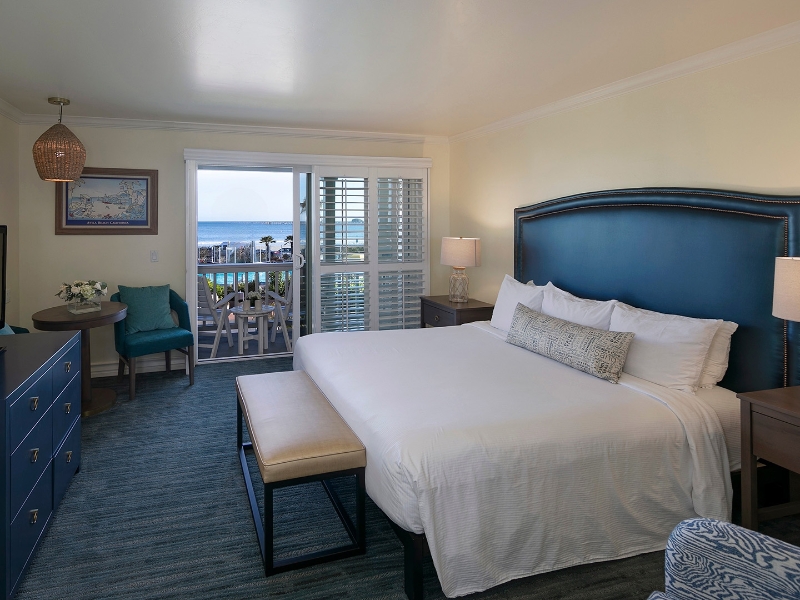 Guest room Pool view