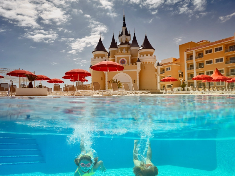 Kids Swimming