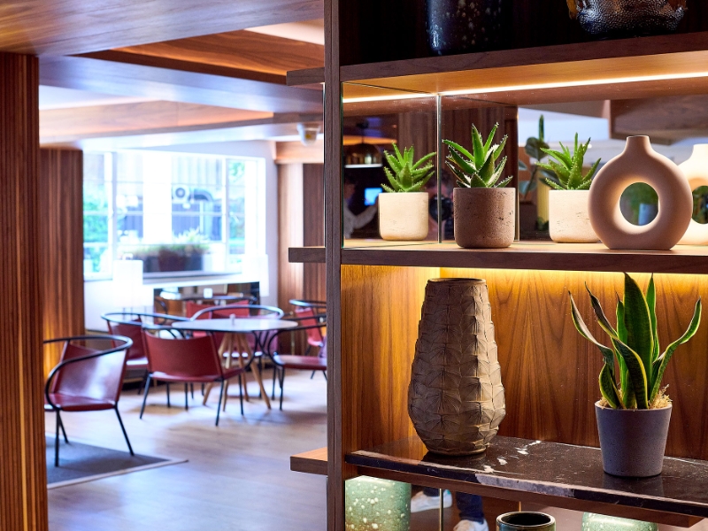 35 Bar and Lounge