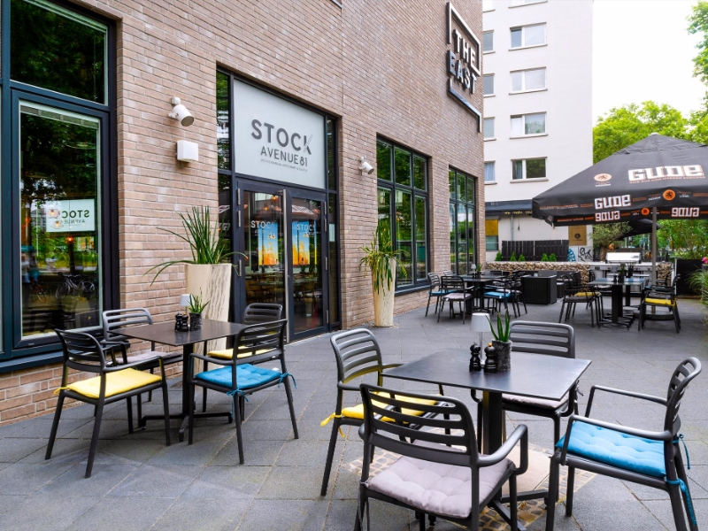 Stock Avenue 81 Terrace