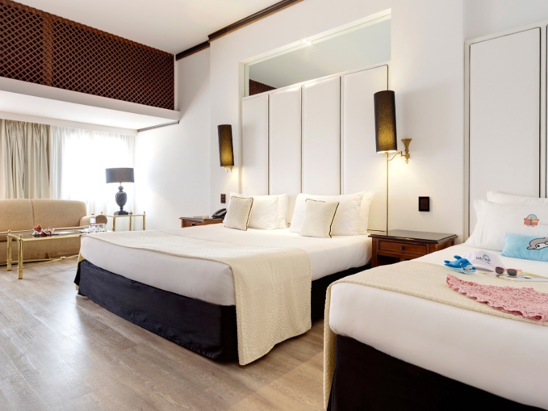 Kids Triple Family Room