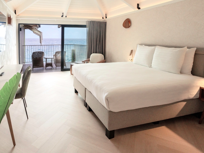 Oceanfront Blues room