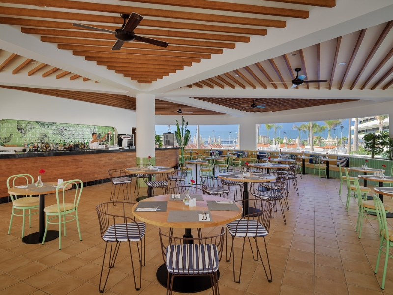 The Cicle Pool Snack Bar
