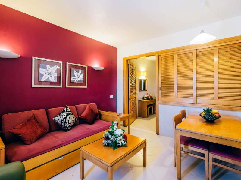 One Bedroom Junior Standard