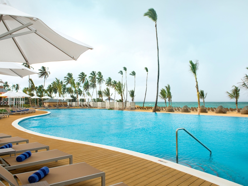 Infinity pool