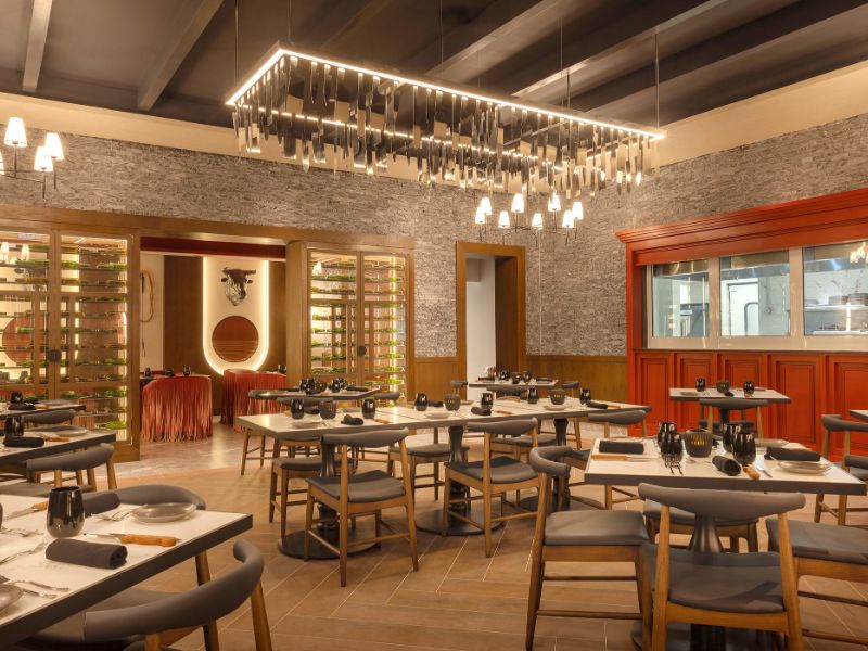 Hunter Steakhouse Restaurant