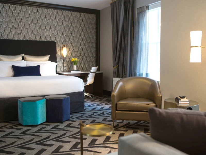 King Premier Room